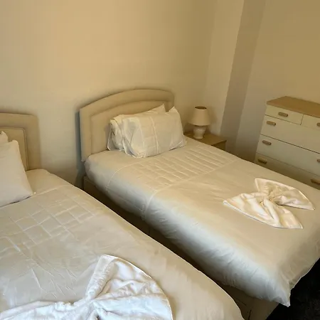 아파트 Family Near Cribbs Causeway And The Wave, Just 2 Minutes From Airbus And Rolls Royce